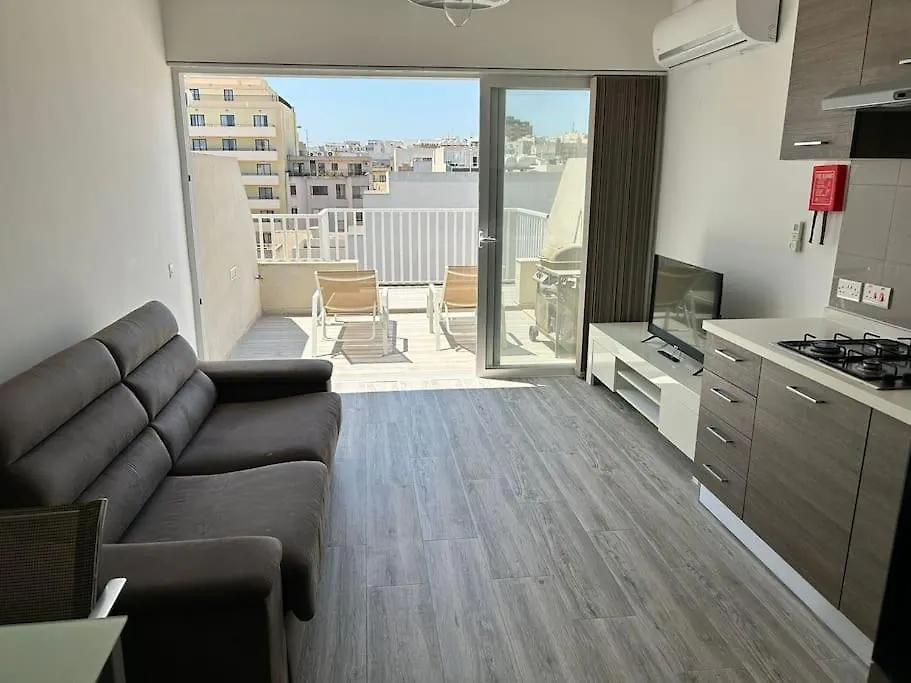The Penthouse Sky Retreat Apartment Gzira